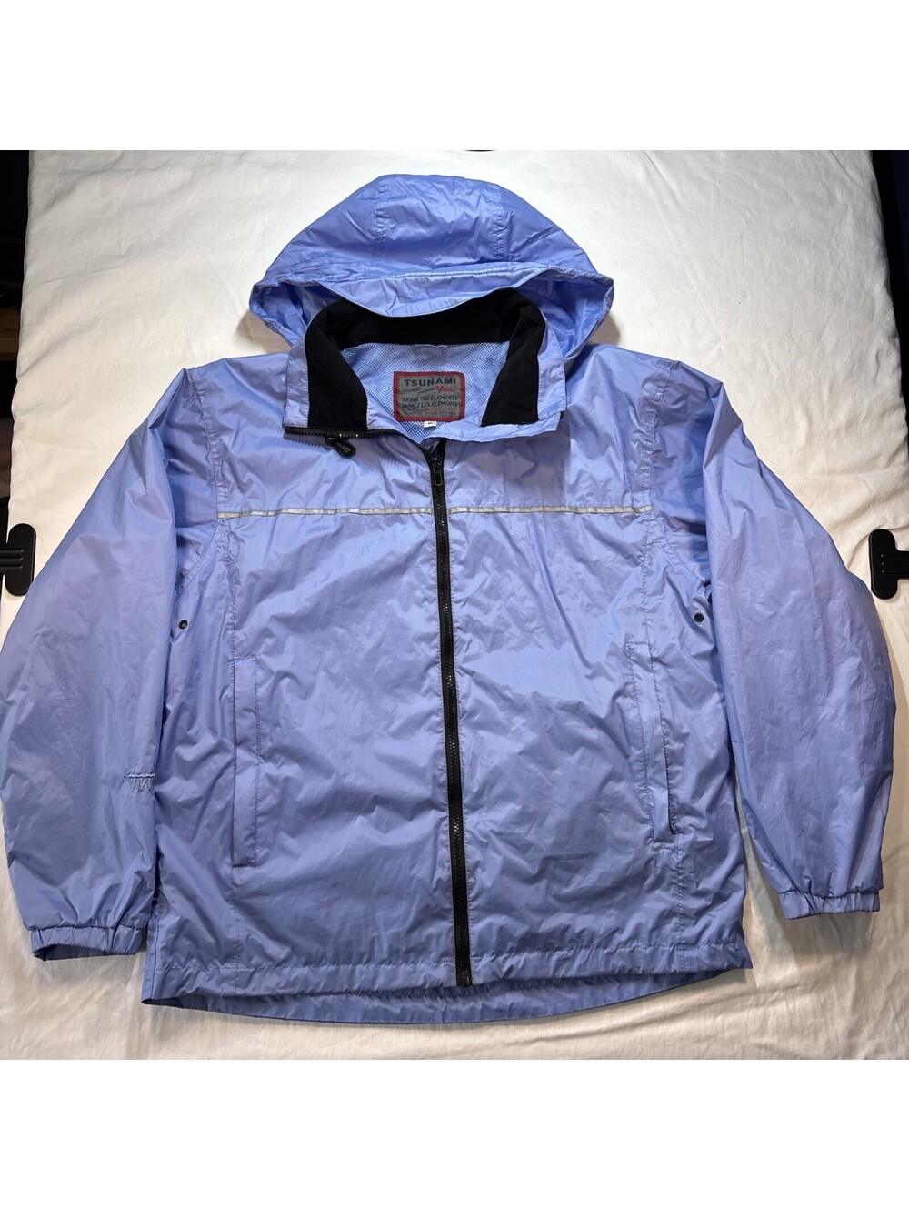 Tsunami Vintage Y2K Viking Jacket  M Waterproof Windbreaker
